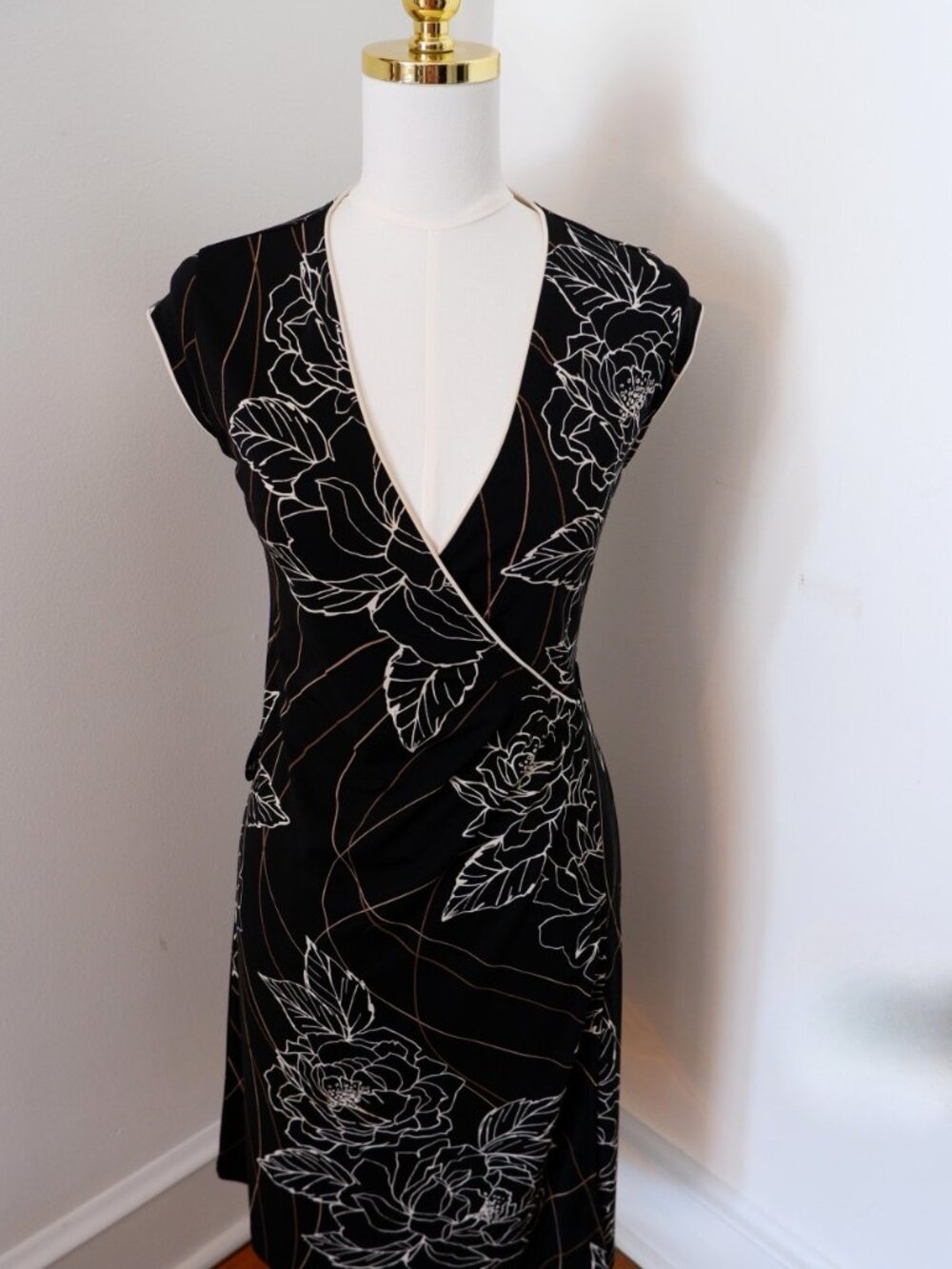 The Limited Vintage Wrap Dress Size XS 90's/early 2000's vibe